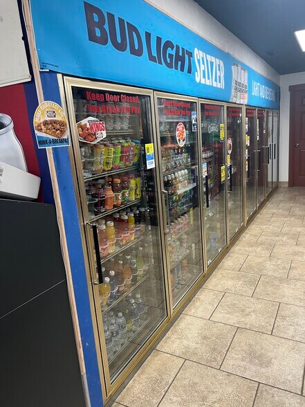 More Photos Of 600 E Main St, Geronimo Convenience Store For Sale