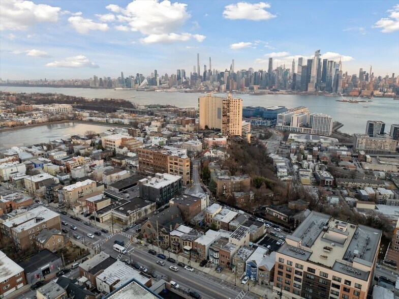 More Photos Of 201 16th St, Union City Storefront Retail Residential For Sale