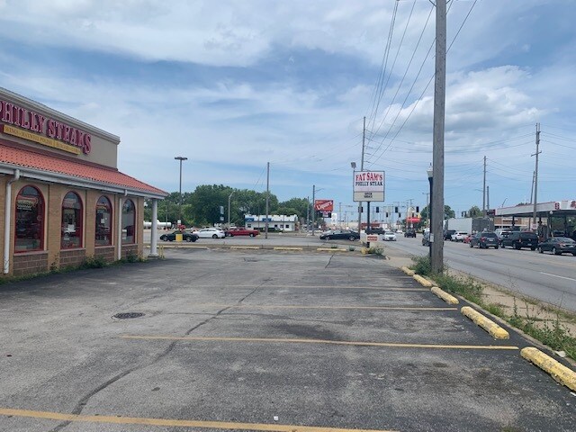 More Photos Of 4726 Calumet Ave, Hammond Storefront For Sale