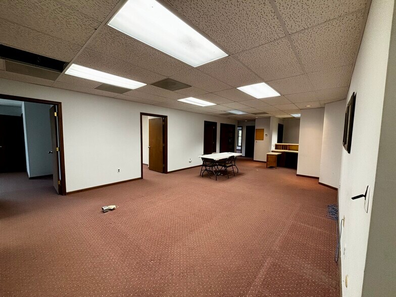 More Photos Of 1128 State Route 31, Lebanon Office For Lease