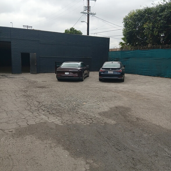 More Photos Of 1319 E Washington Blvd, Los Angeles Warehouse For Lease