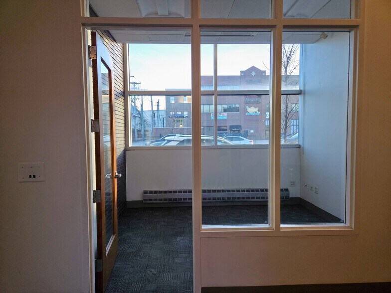 More Photos Of 1640 W Fullerton Ave, Chicago Bank For Lease