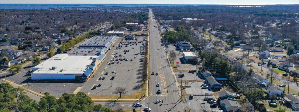 More Photos Of 931-953 Fischer Blvd, Toms River Unknown For Lease