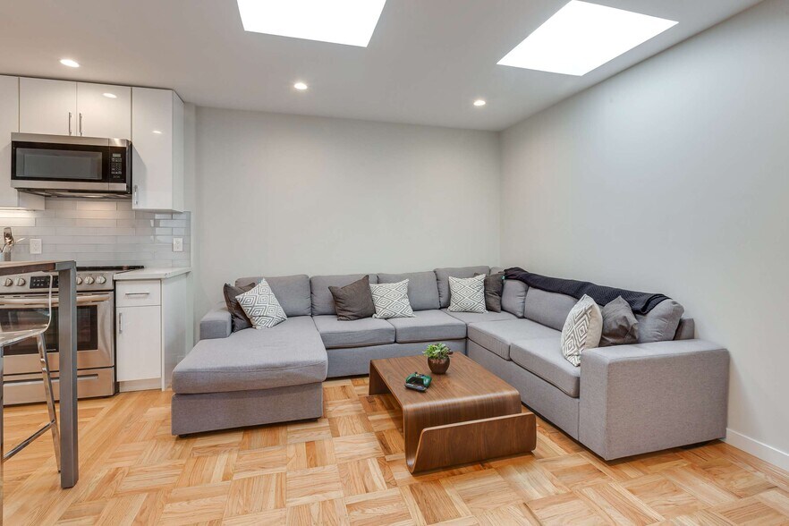 More Photos Of 1454 S Van Ness Ave, San Francisco Apartments For Sale