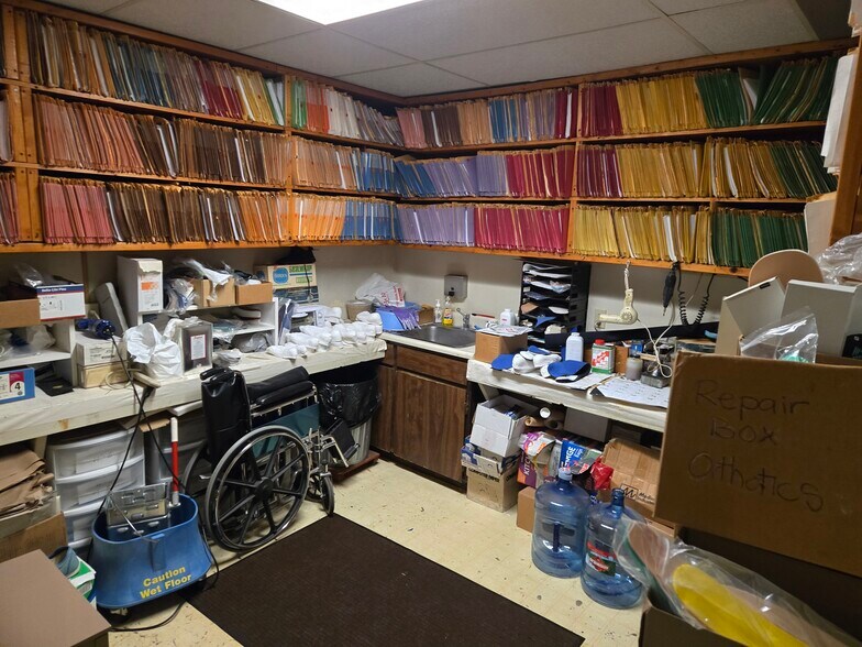 More Photos Of 222 E Route 66, Glendora Medical For Sale