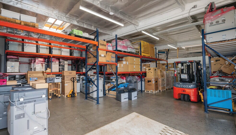 More Photos Of 1132-1140 E Valencia Dr, Fullerton Warehouse For Sale