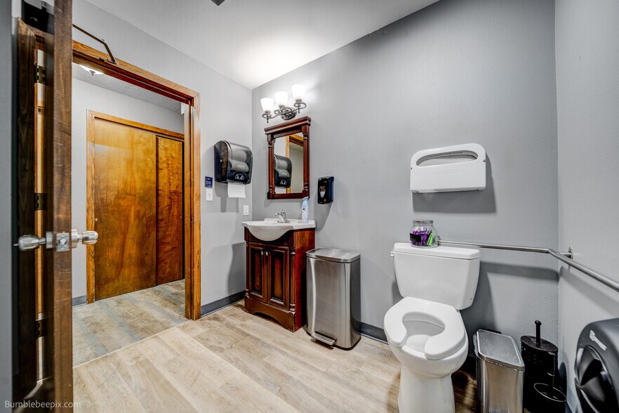 More Photos Of 610 N 4th St, Coeur d'Alene Religious Facility For Lease