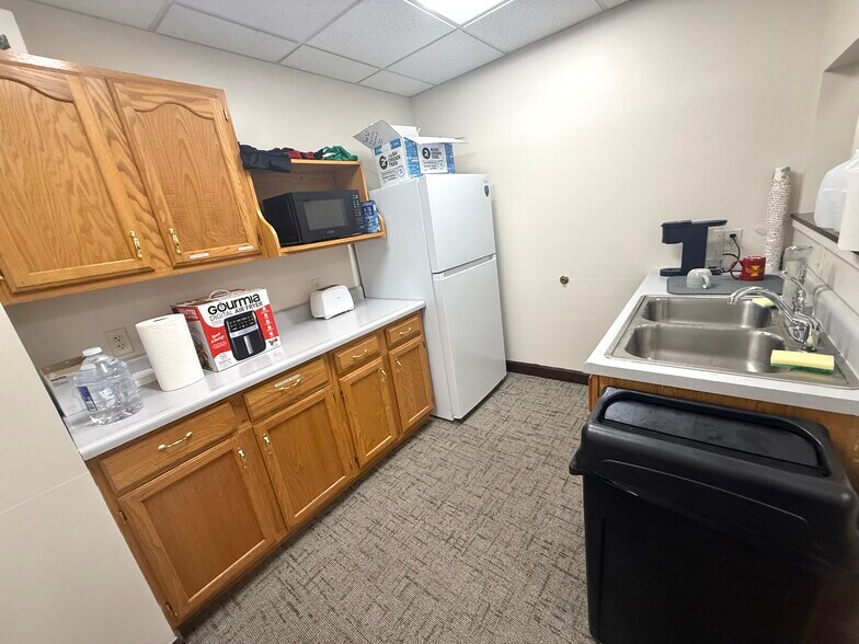 More Photos Of 200 E Lafayette St, Bloomington Service For Sale