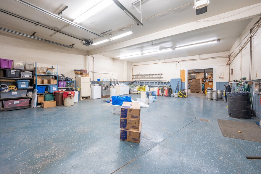 More Photos Of 700 Hoke St, Latrobe Office For Sale