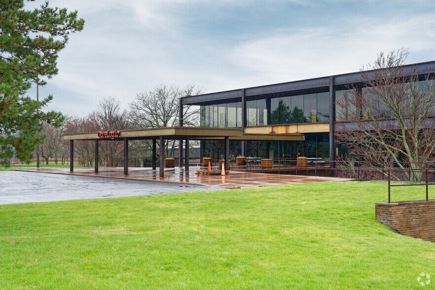 More Photos Of 4545 E River Rd, West Henrietta Office For Lease