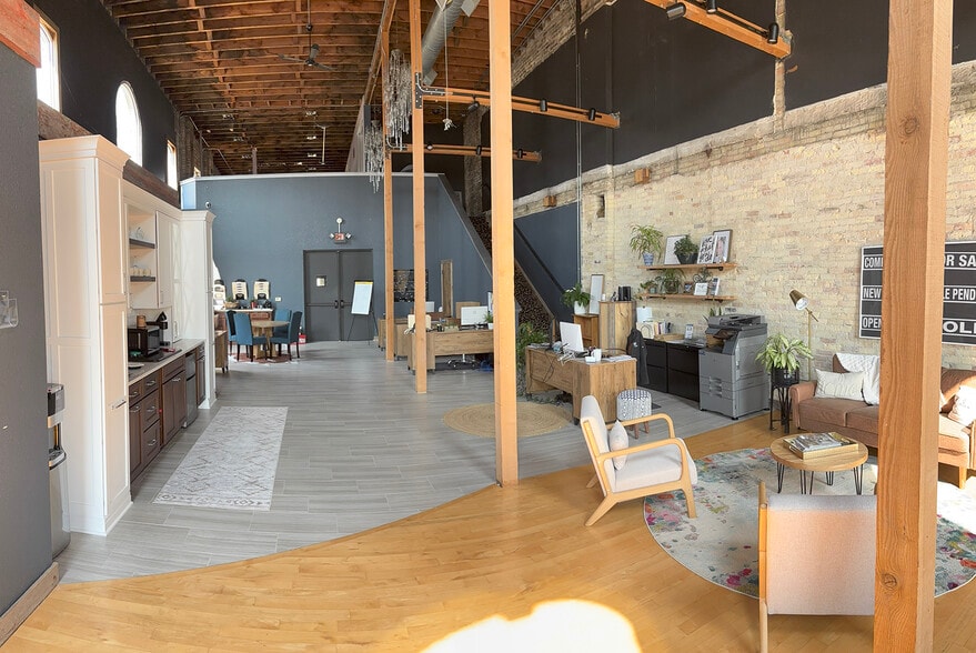 More Photos Of , Fort Atkinson General Retail For Sale