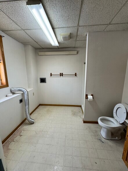 More Photos Of 112 Pleasant St NE, Preston Apartments For Sale