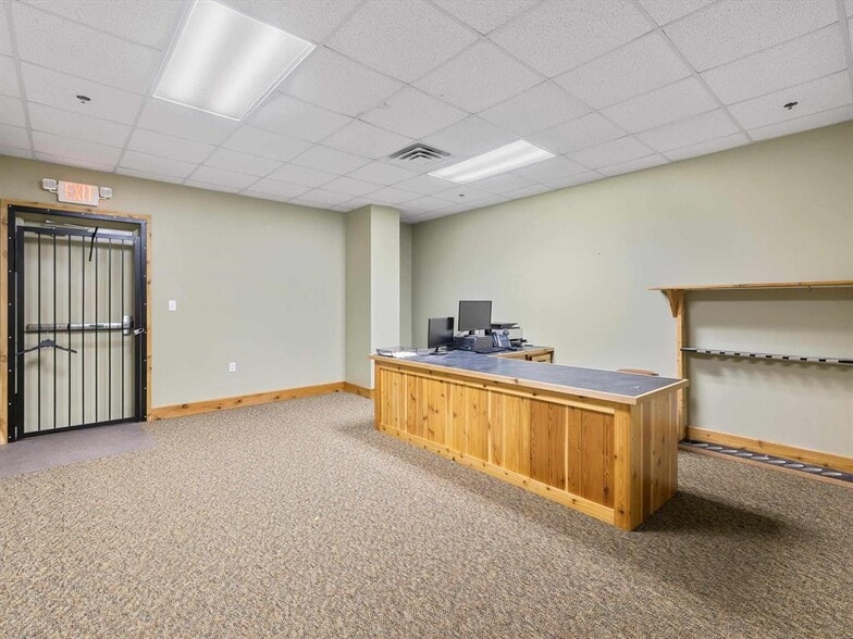 More Photos Of 6976 W Louisville Ln, Owensboro Light Manufacturing For Sale