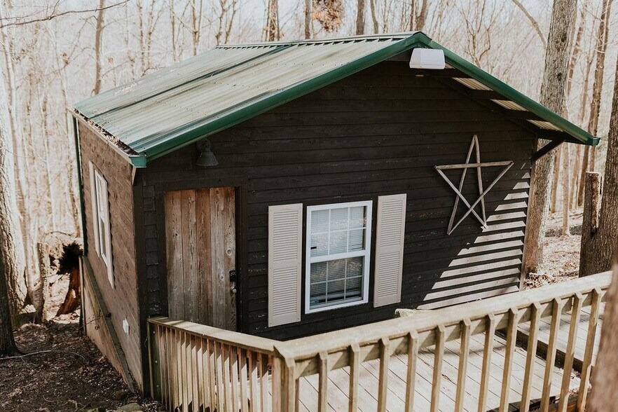 More Photos Of 896 Wilderness Rd, Mammoth Cave All Leisure For Sale