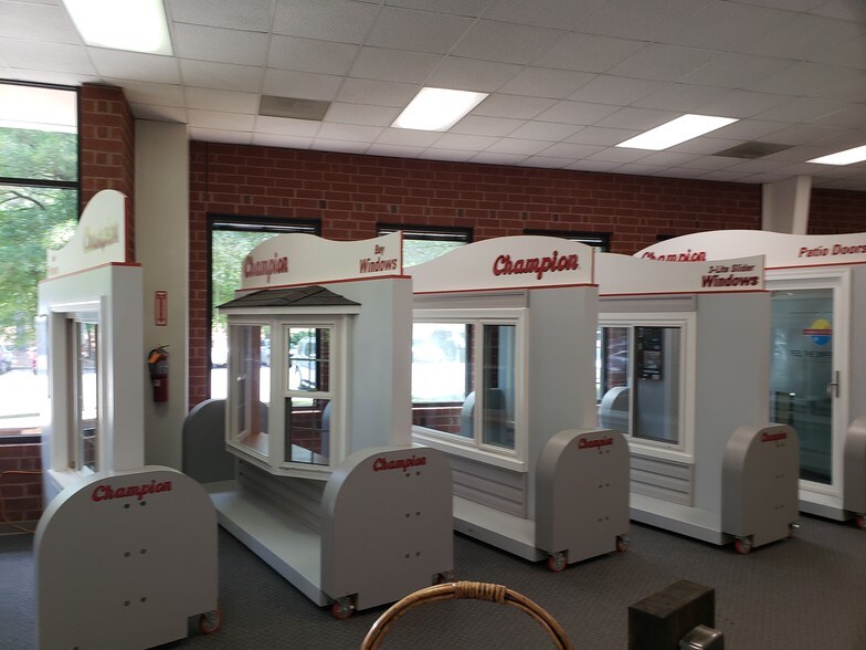 More Photos Of 300 Dominion Dr, Morrisville Light Distribution For Lease