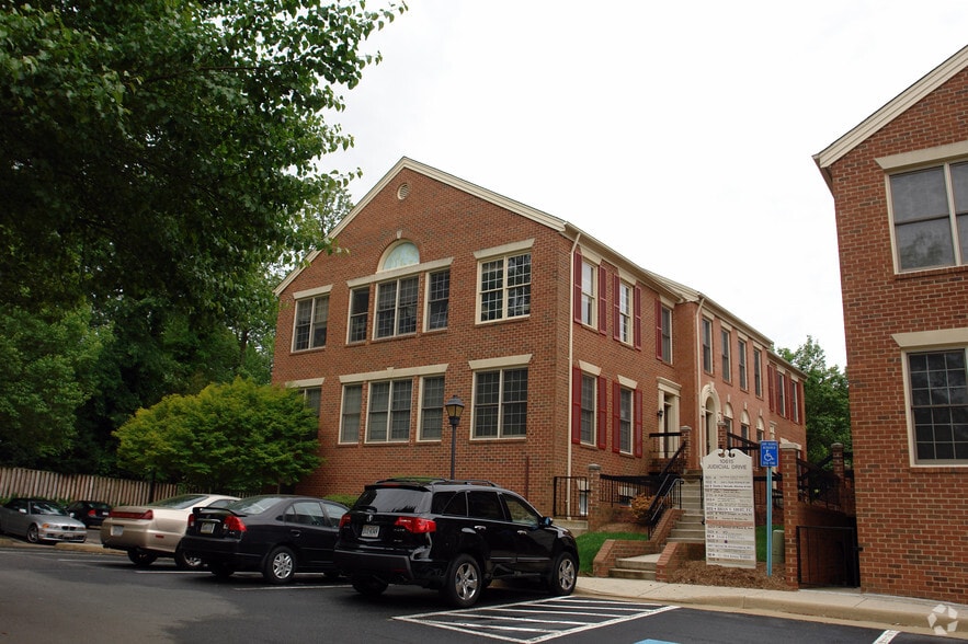 More Photos Of 10615 Judicial Dr, Fairfax Office For Sale