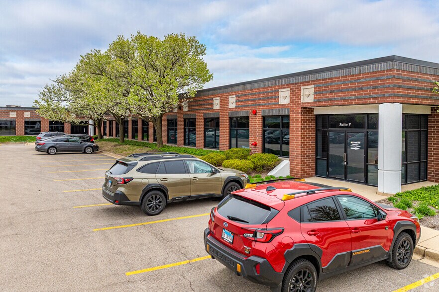 More Photos Of 255 38th Ave, St Charles Office For Lease