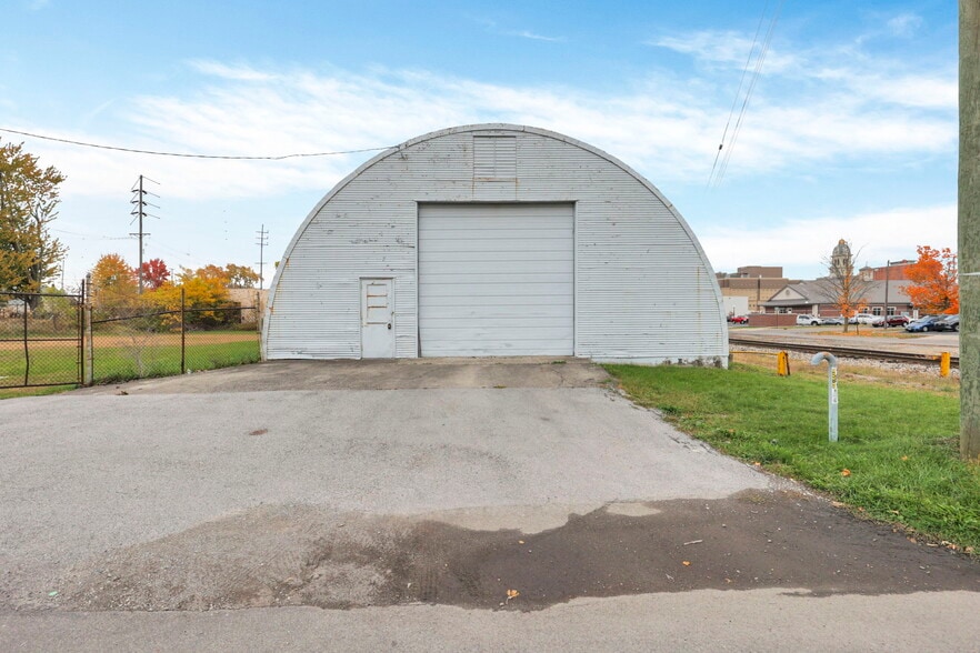 More Photos Of 435 N Elizabeth St, Lima Warehouse For Sale