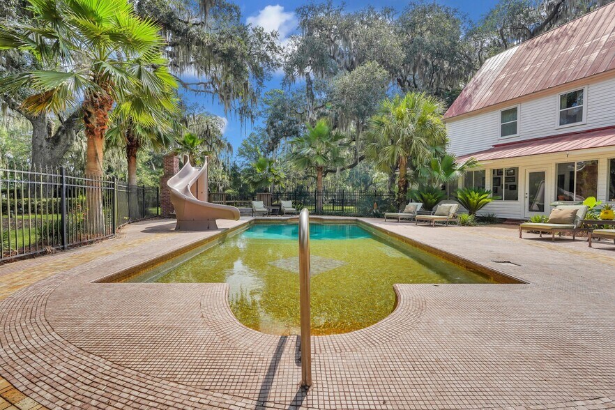 More Photos Of 1871 GA Highway 99, Brunswick Specialty For Sale