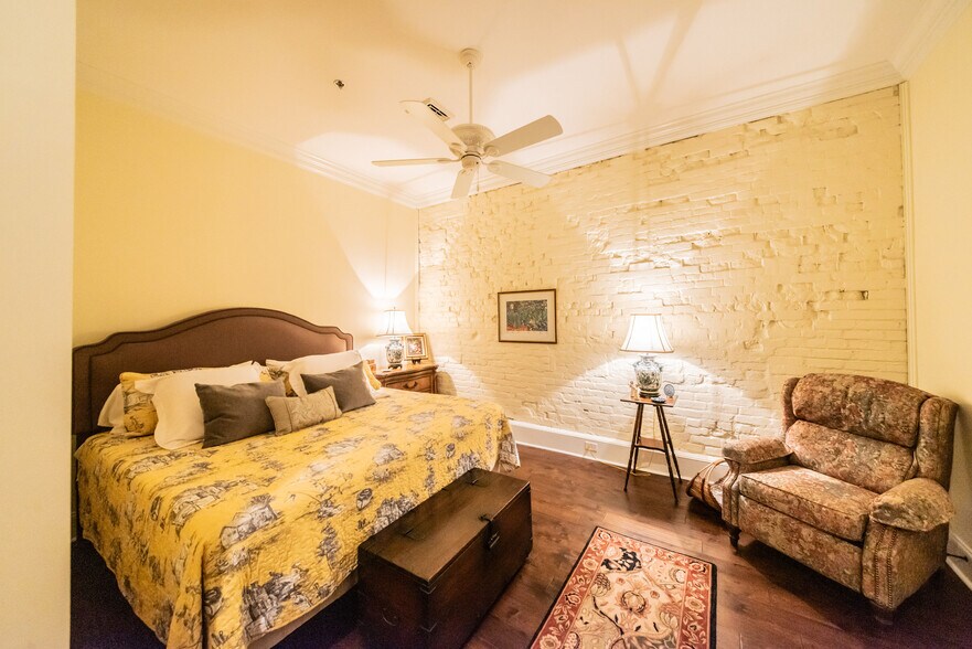 More Photos Of 212 Broadway St, Paducah Apartments For Sale