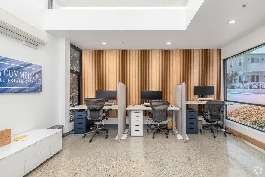 More Photos Of 627 Aviation Way, Manhattan Beach Loft Creative Space For Lease