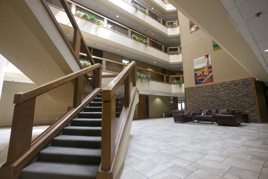 More Photos Of 110 W Louisiana St, Midland Office For Lease