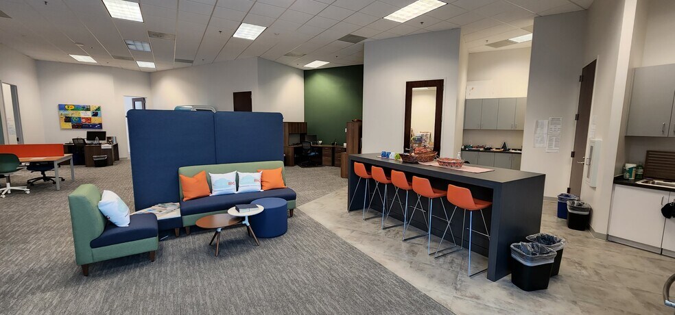 More Photos Of 1360 Peachtree St NE, Atlanta Office For Lease