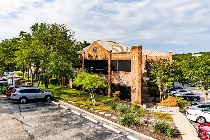 More Photos Of 4201 Bee Caves Rd, Austin Medical For Lease