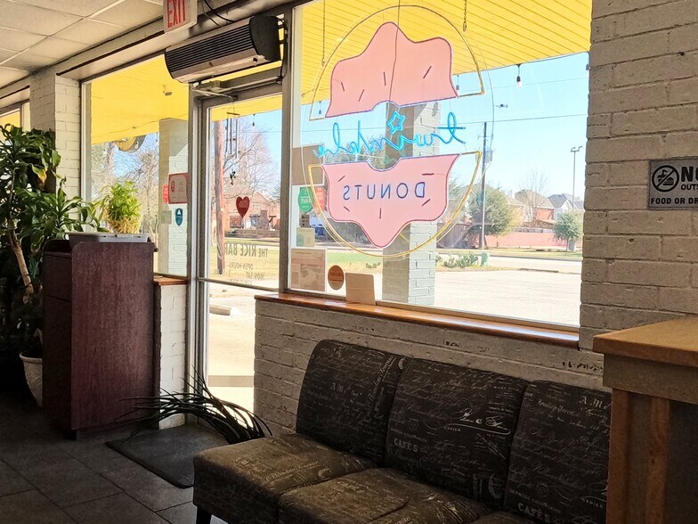 More Photos Of 5401 S Colony Blvd, The Colony Restaurant For Sale