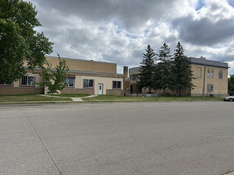 More Photos Of 117 3rd St E, Park Rapids Apartments For Sale