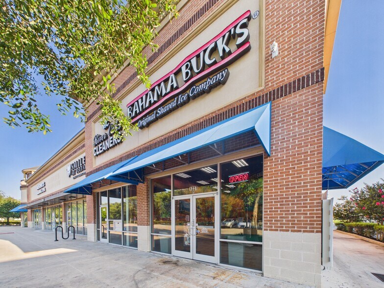 More Photos Of 1227 Museum Square Dr, Sugar Land Storefront Retail Office For Sale
