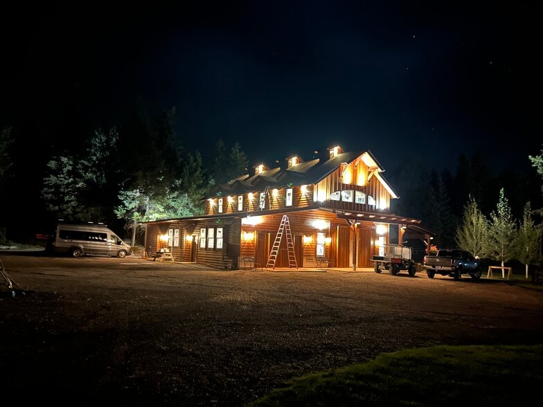 More Photos Of 1845 Hodgson Rd, Whitefish Hotel For Sale