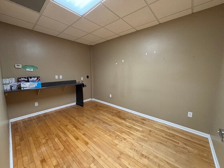 More Photos Of 103 S Bridge St, Dewitt Storefront For Lease