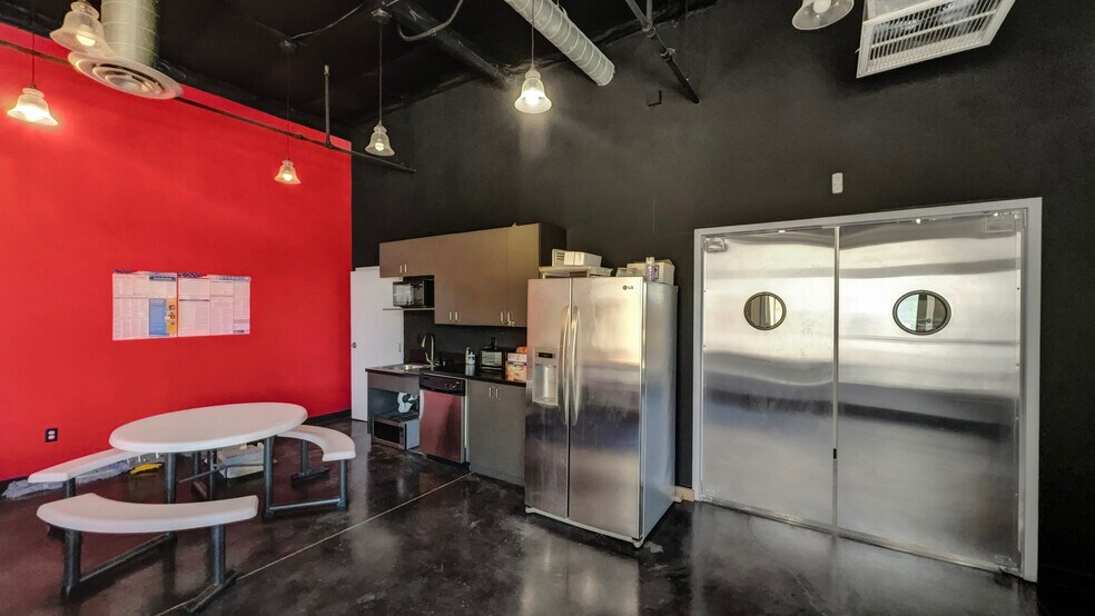 More Photos Of 5 Longevity Dr, Henderson Flex For Sale