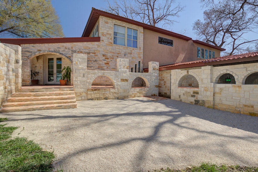 More Photos Of 1684 Rocky Riv, Canyon Lake Specialty For Sale