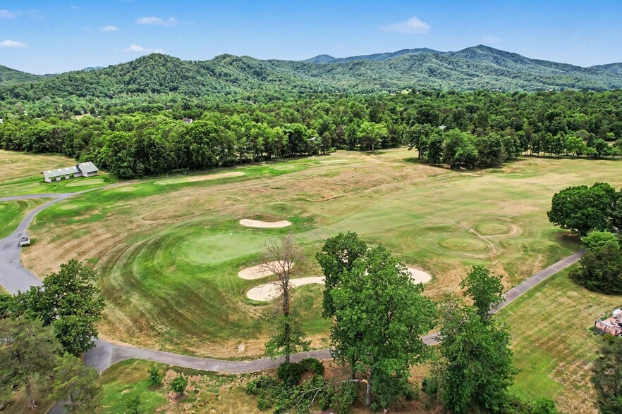 More Photos Of 390 Saddleback Knl, Nellysford Specialty For Sale