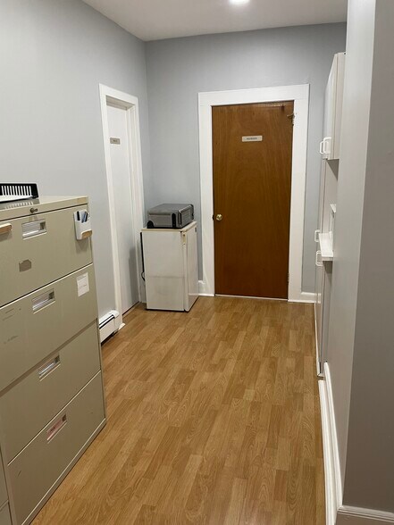 More Photos Of 969 Broad St, Bloomfield Office For Sale