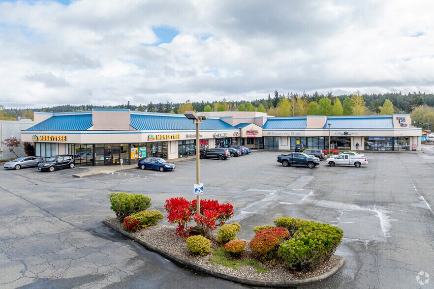 More Photos Of 10600 Silverdale Way NW, Silverdale General Retail For Lease