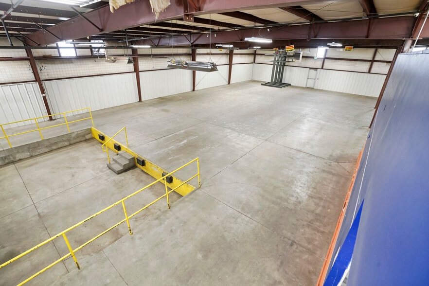 More Photos Of 5757 E 42nd Ave, Denver Warehouse For Lease