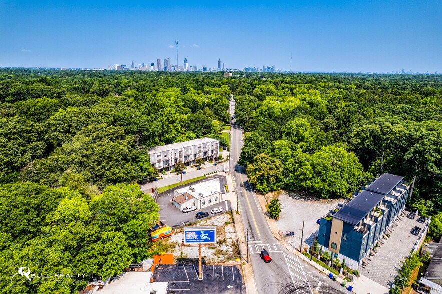 More Photos Of 845 Flat Shoals Rd, Atlanta Freestanding For Sale