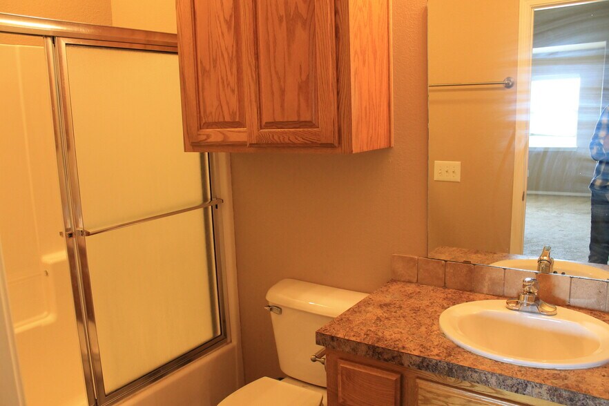 More Photos Of 7295 E HWY 270, Mcalester Apartments For Sale