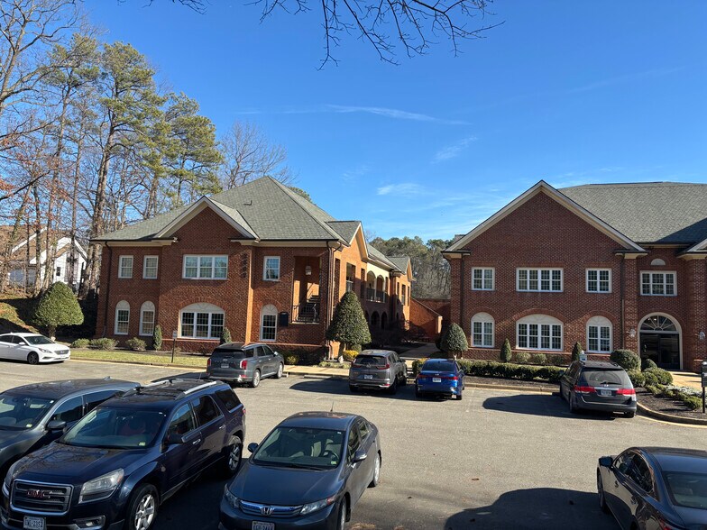 More Photos Of 2307 N Parham Rd, Richmond Office For Lease
