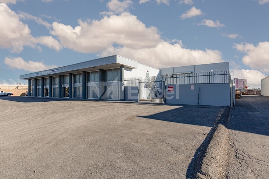 More Photos Of 3020 S Valley View Blvd, Las Vegas Warehouse For Sale