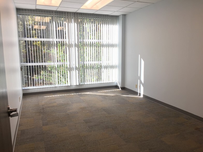 More Photos Of 13420 Reese Blvd W, Huntersville Office For Lease