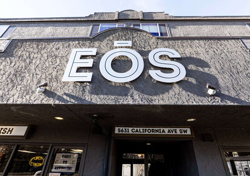 More Photos Of 5631 California Ave SW, Seattle Apartments For Sale