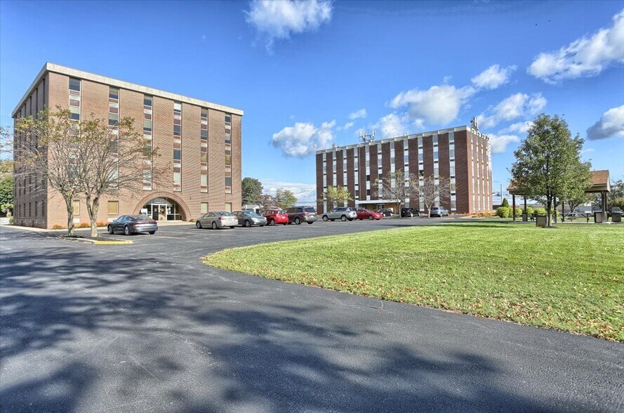 More Photos Of 1104 Fernwood Ave, Camp Hill Office For Lease