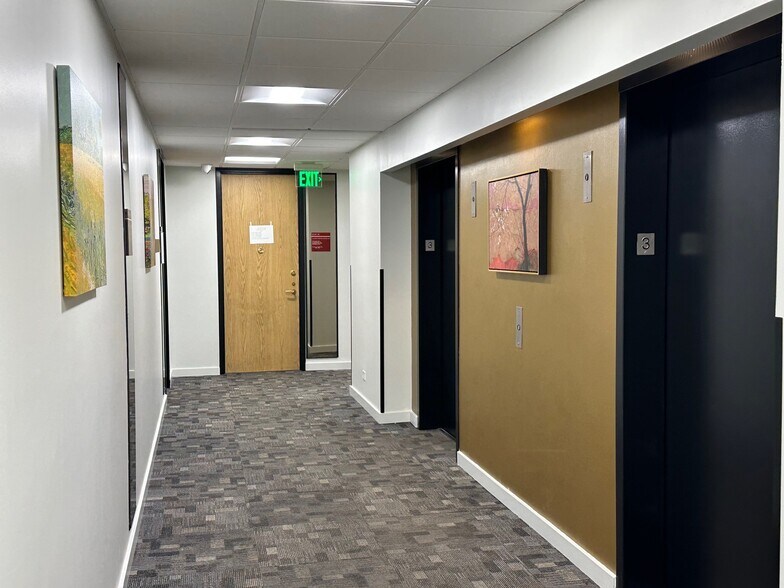 More Photos Of 9301 Golf Rd, Des Plaines Medical For Lease