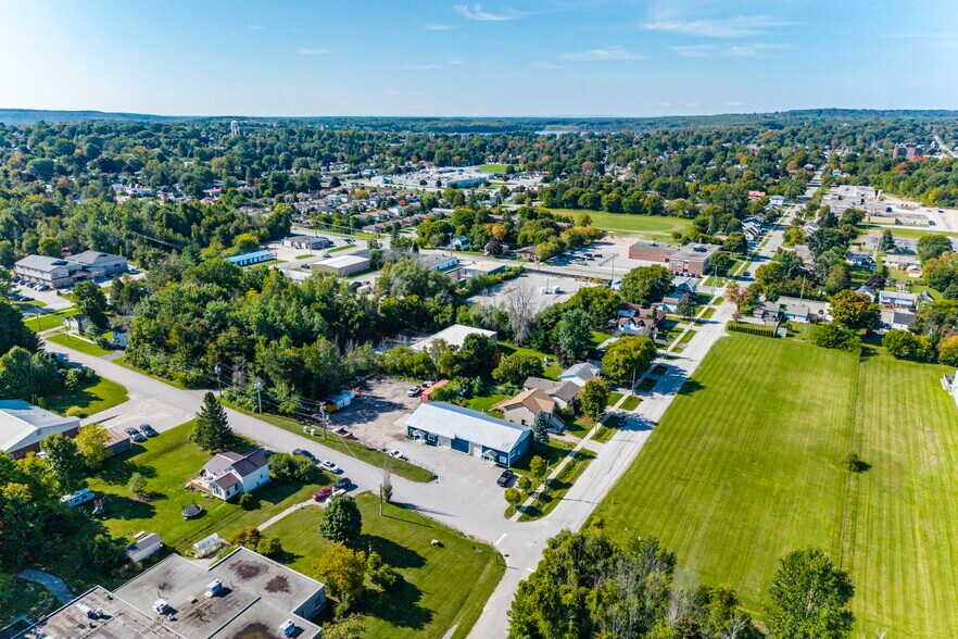 More Photos Of 169 Elizabeth St, Midland Industrial For Sale