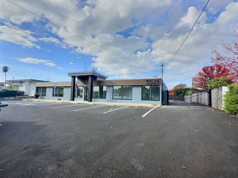 Primary Photo Of 3521 Mission Ave, Carmichael Medical For Lease