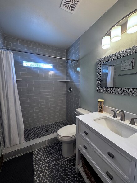 More Photos Of 3021 Avenue F, Bay City Multifamily For Sale